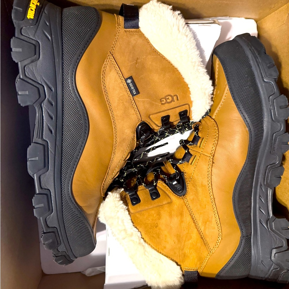 UGG Men's Tan Leather Snow Boots